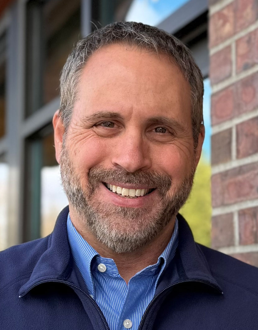 Tim Bales, MBA General-Manager
